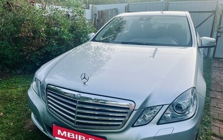 Mercedes-Benz E-Класс, 2009 год, 1 350 000 рублей, 3 фотография