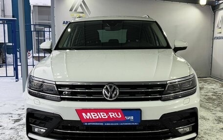 Volkswagen Tiguan II, 2019 год, 2 749 000 рублей, 8 фотография