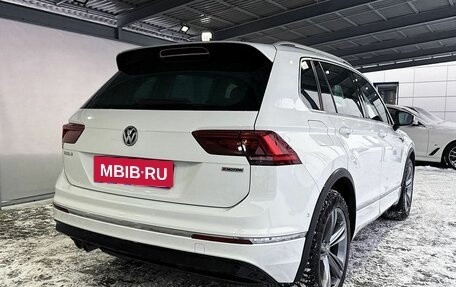 Volkswagen Tiguan II, 2019 год, 2 749 000 рублей, 5 фотография