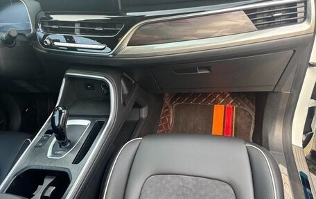 Haval H6, 2022 год, 1 400 000 рублей, 15 фотография