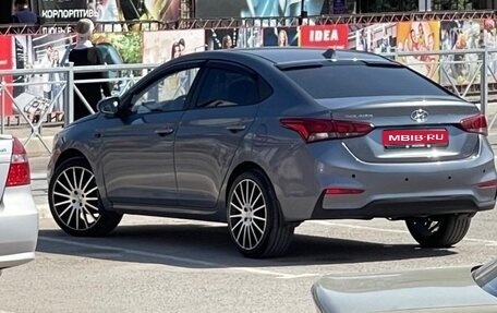 Hyundai Solaris II рестайлинг, 2018 год, 920 000 рублей, 1 фотография