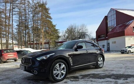 Infiniti QX70, 2014 год, 1 999 990 рублей, 1 фотография