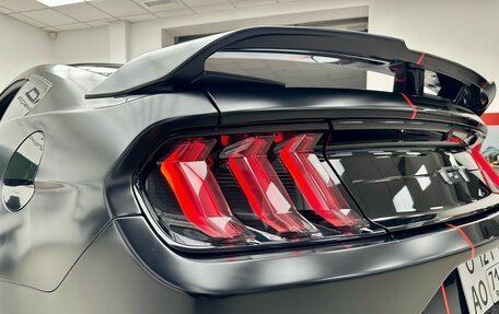 Ford Mustang VI рестайлинг, 2021 год, 6 849 000 рублей, 9 фотография