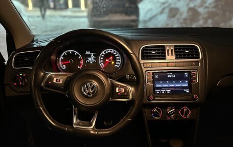 Volkswagen Polo VI (EU Market), 2018 год, 940 000 рублей, 12 фотография