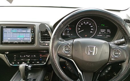 Honda Vezel, 2018 год, 1 800 000 рублей, 3 фотография