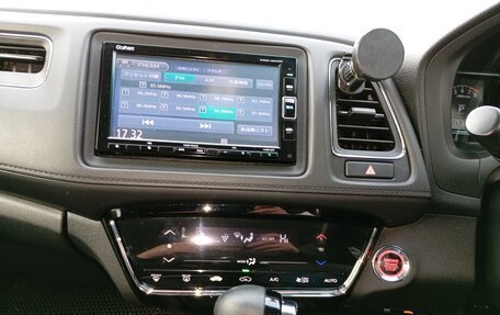 Honda Vezel, 2018 год, 1 800 000 рублей, 5 фотография