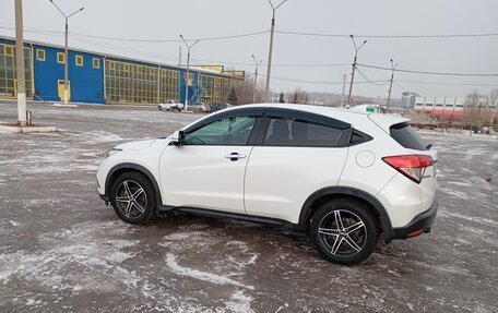 Honda Vezel, 2018 год, 1 800 000 рублей, 9 фотография