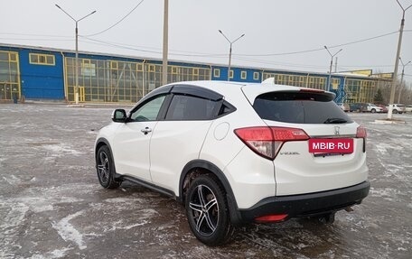 Honda Vezel, 2018 год, 1 800 000 рублей, 10 фотография