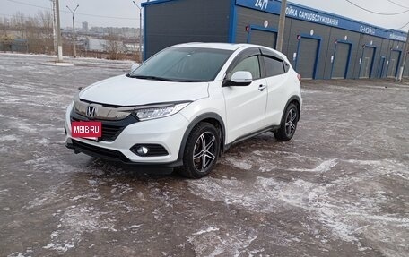 Honda Vezel, 2018 год, 1 800 000 рублей, 12 фотография