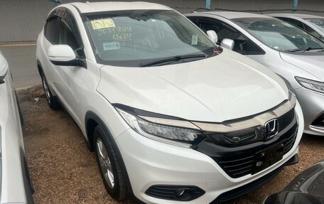 Honda Vezel, 2018 год, 1 800 000 рублей, 27 фотография