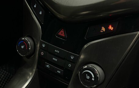 Chevrolet Cruze II, 2013 год, 799 900 рублей, 8 фотография