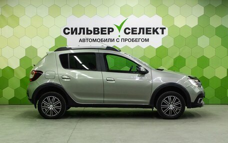 Renault Sandero II рестайлинг, 2019 год, 949 000 рублей, 8 фотография