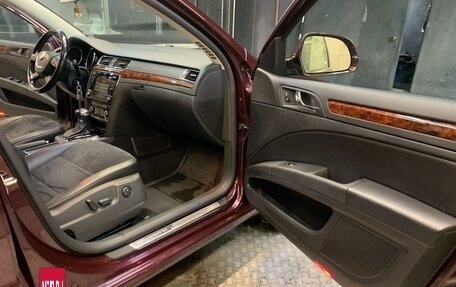 Skoda Superb III рестайлинг, 2010 год, 1 300 000 рублей, 8 фотография