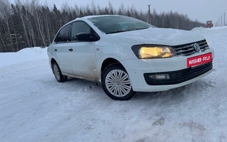 Volkswagen Polo VI (EU Market), 2017 год, 850 000 рублей, 6 фотография