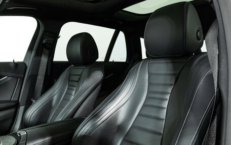 Mercedes-Benz E-Класс, 2020 год, 6 500 000 рублей, 25 фотография