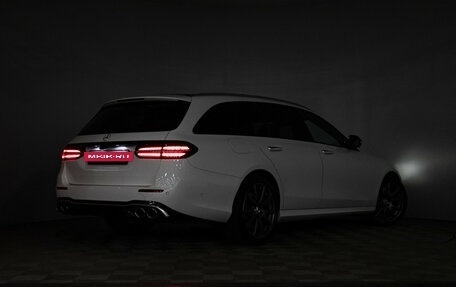 Mercedes-Benz E-Класс, 2020 год, 6 500 000 рублей, 36 фотография