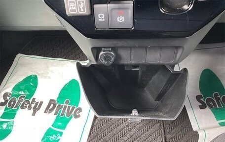 Toyota Roomy I, 2022 год, 879 099 рублей, 23 фотография