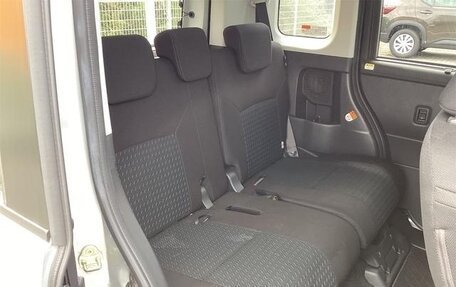 Toyota Roomy I, 2022 год, 879 099 рублей, 26 фотография