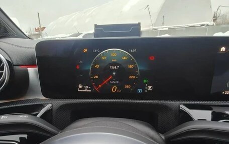 Mercedes-Benz CLA, 2019 год, 3 000 000 рублей, 6 фотография