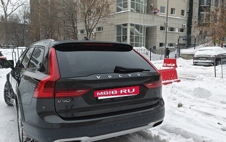 Volvo V90 Cross Country I рестайлинг, 2017 год, 3 599 999 рублей, 7 фотография