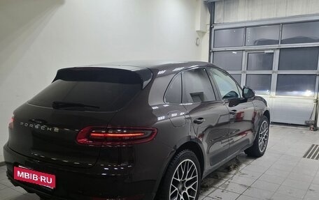 Porsche Macan I рестайлинг, 2017 год, 3 995 000 рублей, 6 фотография