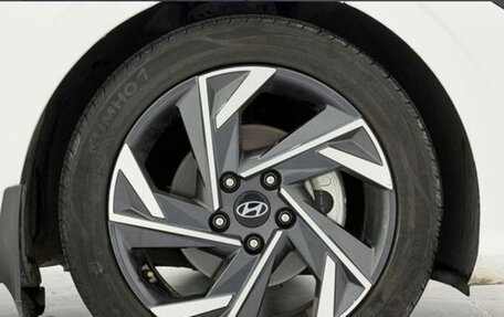 Hyundai Elantra, 2024 год, 1 919 000 рублей, 13 фотография