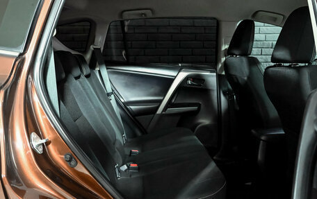 Toyota RAV4, 2018 год, 2 850 000 рублей, 19 фотография