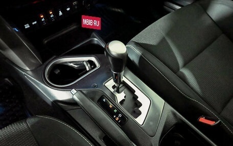 Toyota RAV4, 2018 год, 2 850 000 рублей, 14 фотография