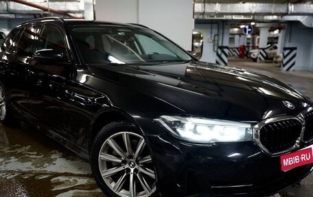 BMW 5 серия, 2021 год, 4 380 000 рублей, 1 фотография