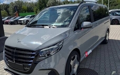 Mercedes-Benz V-Класс, 2026 год, 14 800 000 рублей, 2 фотография