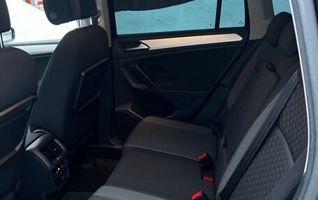 Volkswagen Tiguan II, 2018 год, 2 490 000 рублей, 9 фотография