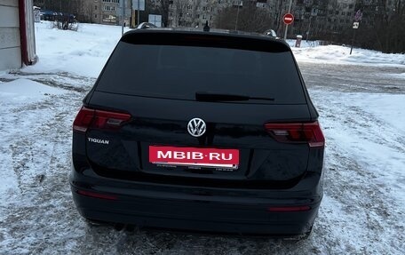 Volkswagen Tiguan II, 2018 год, 2 490 000 рублей, 5 фотография