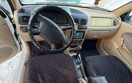 KIA Rio II, 2001 год, 200 000 рублей, 6 фотография