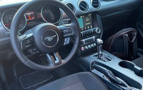 Ford Mustang VI рестайлинг, 2018 год, 2 690 000 рублей, 7 фотография