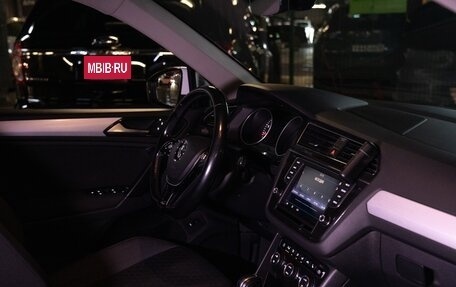 Volkswagen Tiguan II, 2017 год, 2 300 000 рублей, 7 фотография