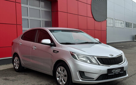 KIA Rio III рестайлинг, 2013 год, 800 000 рублей, 3 фотография