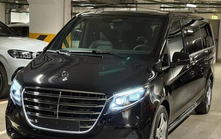 Mercedes-Benz V-Класс, 2026 год, 14 800 000 рублей, 3 фотография