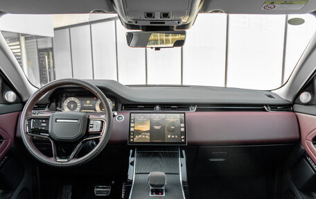 Land Rover Range Rover Evoque II, 2025 год, 7 500 000 рублей, 15 фотография