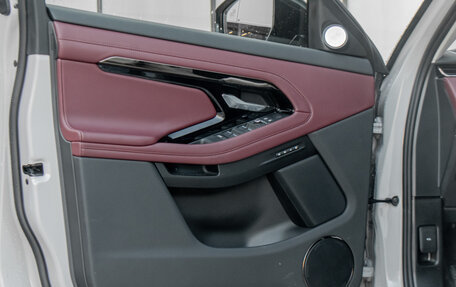 Land Rover Range Rover Evoque II, 2025 год, 7 500 000 рублей, 22 фотография