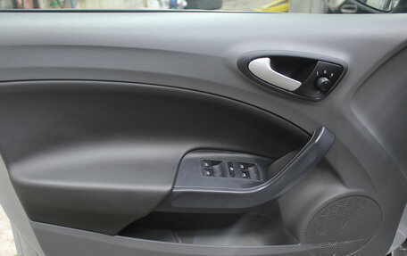 SEAT Ibiza IV рестайлинг 2, 2012 год, 790 000 рублей, 9 фотография