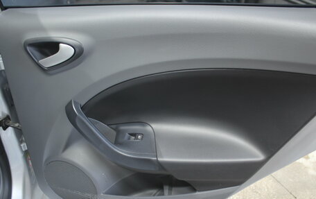 SEAT Ibiza IV рестайлинг 2, 2012 год, 790 000 рублей, 21 фотография