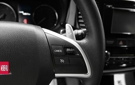 Mitsubishi Outlander III рестайлинг 3, 2014 год, 1 395 000 рублей, 19 фотография