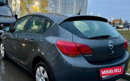 Opel Astra J, 2011 год, 750 000 рублей, 4 фотография