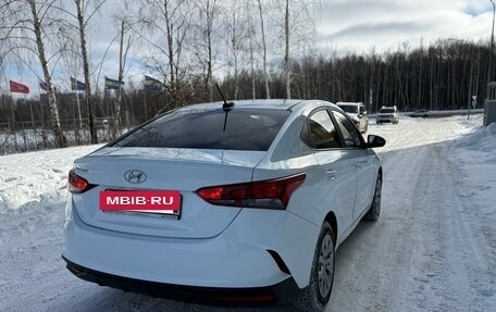 Hyundai Solaris II рестайлинг, 2021 год, 1 160 000 рублей, 6 фотография