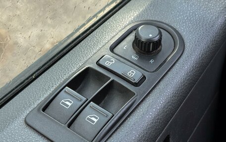 Volkswagen Multivan T5, 2014 год, 3 299 000 рублей, 13 фотография