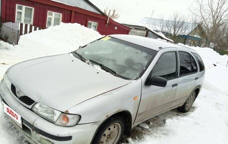 Nissan Almera, 1996 год, 90 000 рублей, 2 фотография