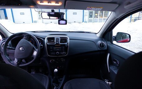 Renault Logan II, 2014 год, 870 000 рублей, 6 фотография