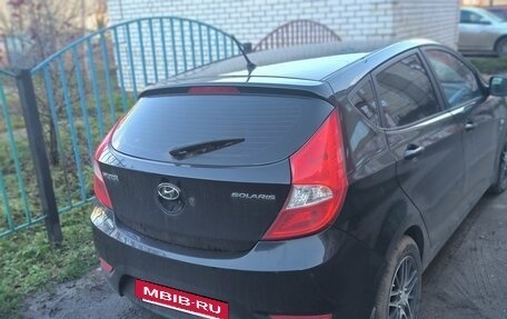 Hyundai Solaris II рестайлинг, 2011 год, 550 000 рублей, 5 фотография