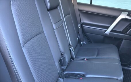 Toyota Land Cruiser Prado 150 рестайлинг 2, 2022 год, 7 436 000 рублей, 15 фотография