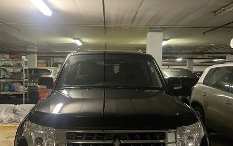 Mitsubishi Pajero IV, 2015 год, 2 670 000 рублей, 1 фотография